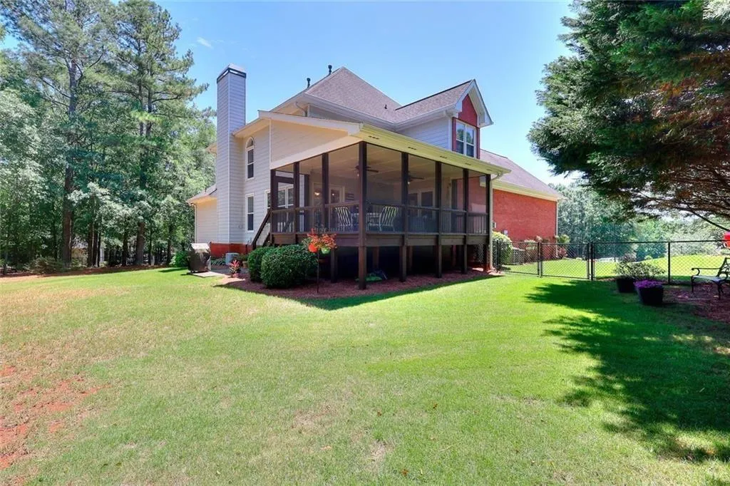 Loganville, Georgia 30052, United States, 5 Bedrooms Bedrooms, ,4 BathroomsBathrooms,Residential,Active,135623