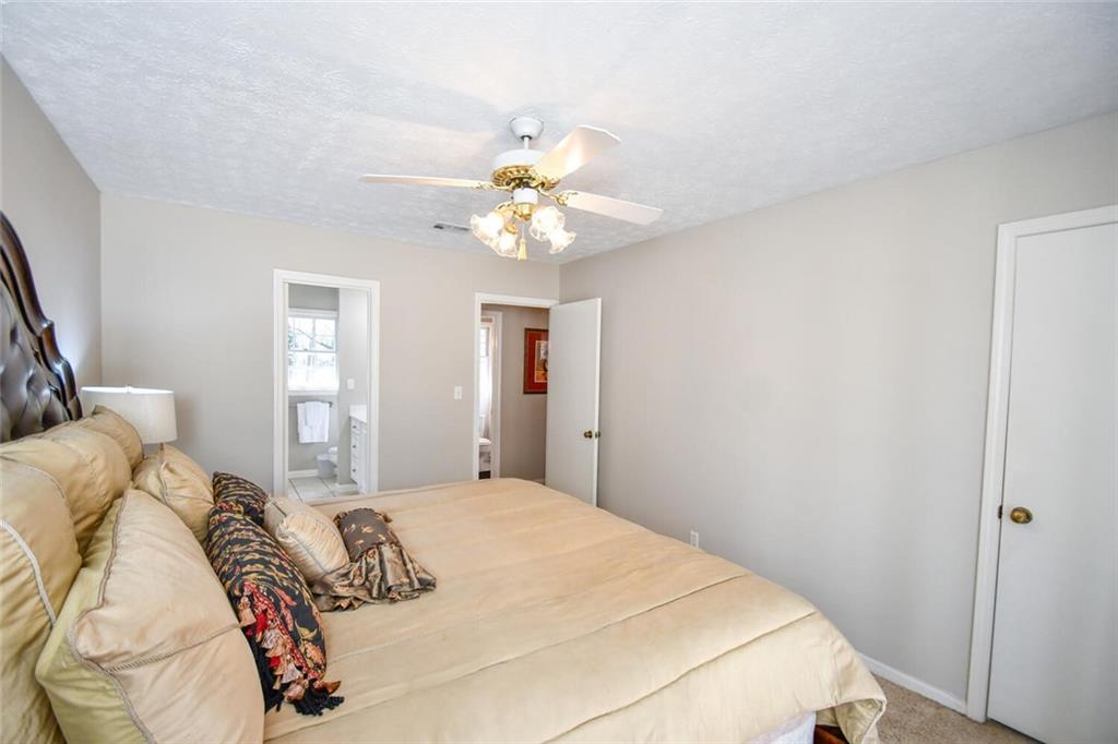 1357 Ridgewood Drive, Lilburn, Georgia image 43