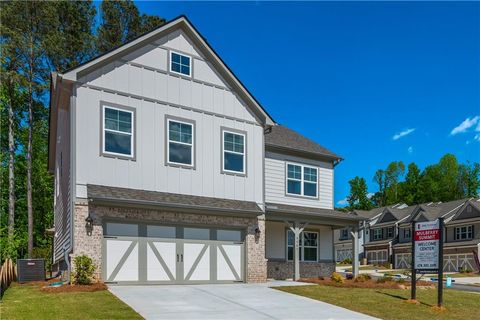 Homes For Sale - 5587 Overview Drive<br/> Hall County, Flowery Branch, GA 30542