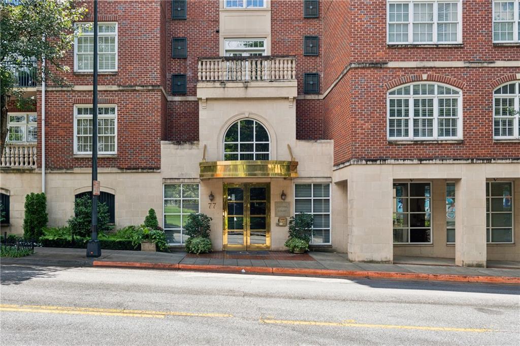 77 Peachtree Place NE 101
