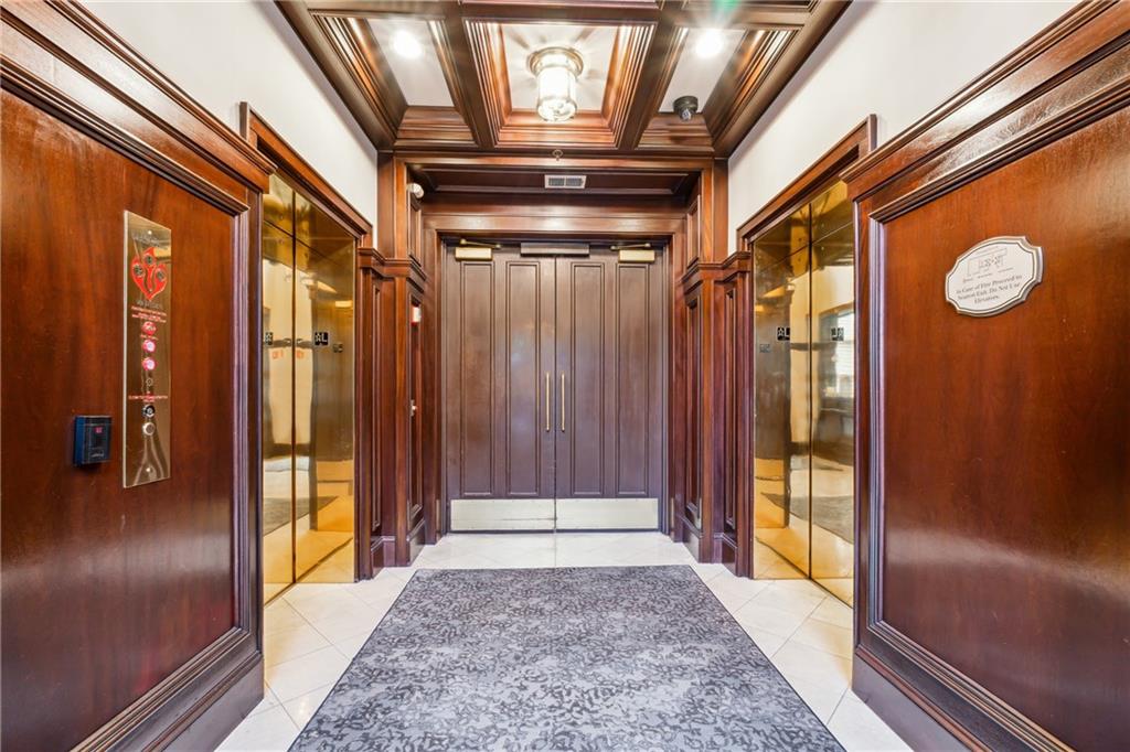 77 Peachtree Place NE 101