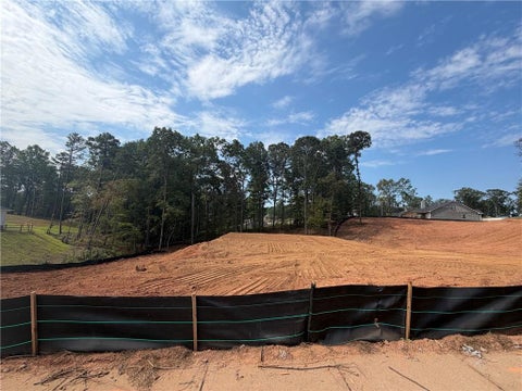 Homes For Sale - 5363 Modena Drive<br/> Douglasville, GA 30135