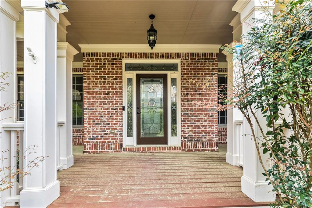 500 Poplar Creek Crossing