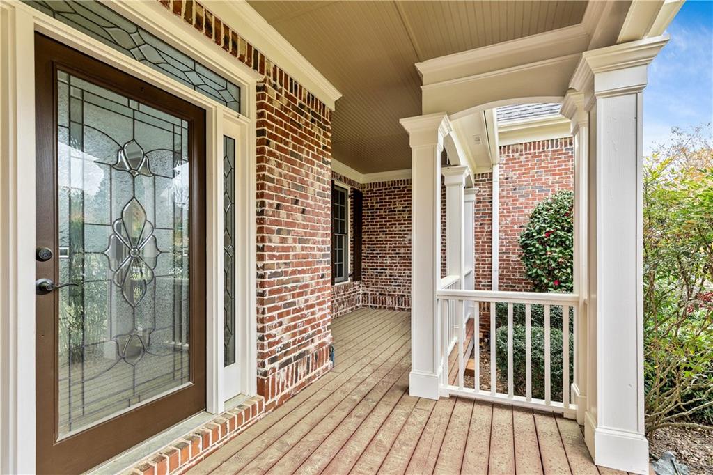 500 Poplar Creek Crossing