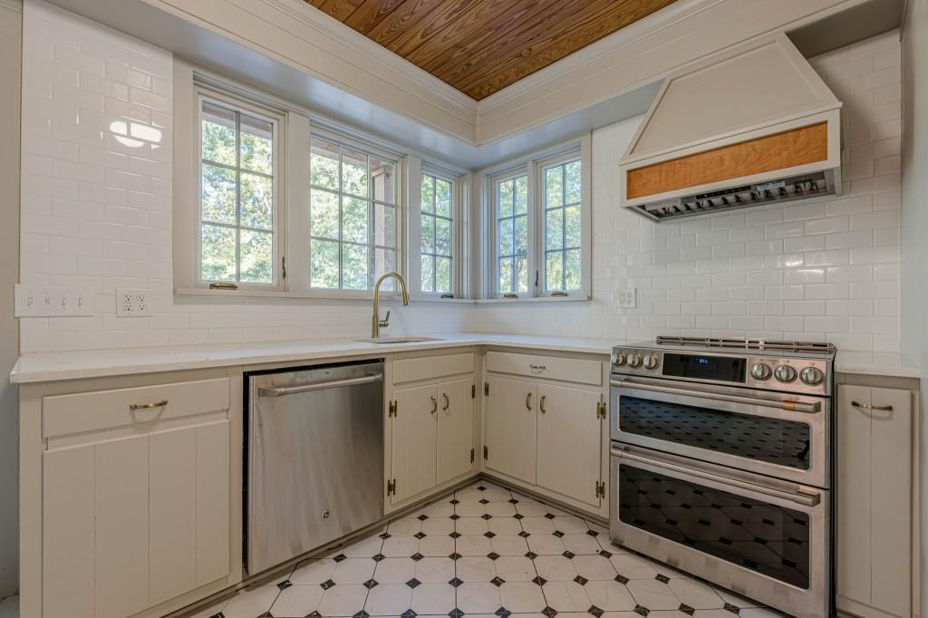 Collier Hills - Residential