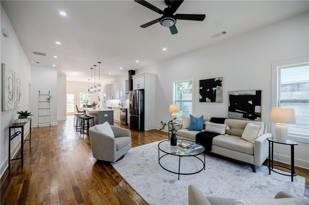 115 Dahlia Avenue NW