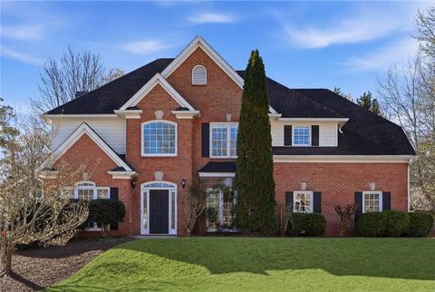 Homes For Sale - 5020 Jonquilla Drive<br/> Alpharetta, GA 30004