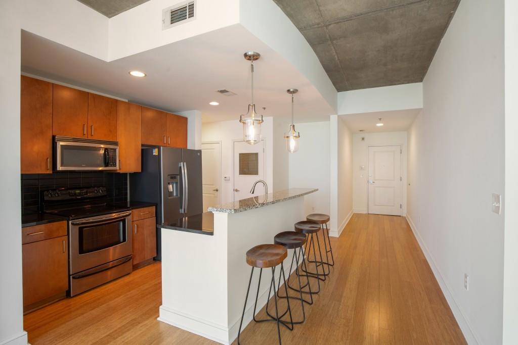Plaza Midtown - Residential