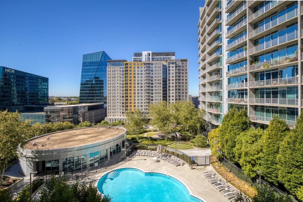 Plaza Midtown - Residential