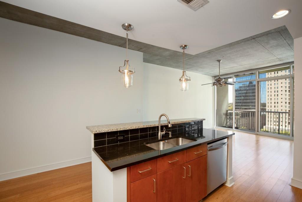 Plaza Midtown - Residential