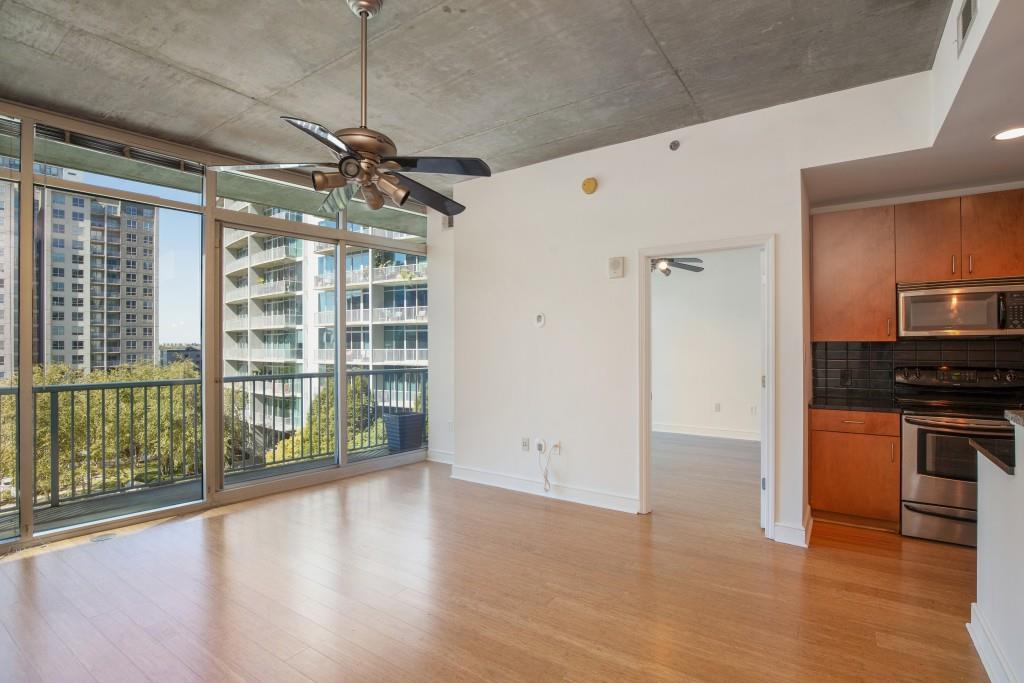 Plaza Midtown - Residential