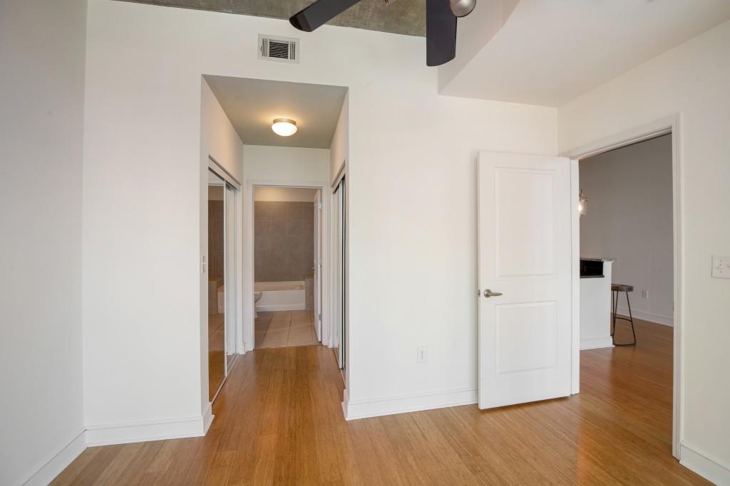 Plaza Midtown - Residential