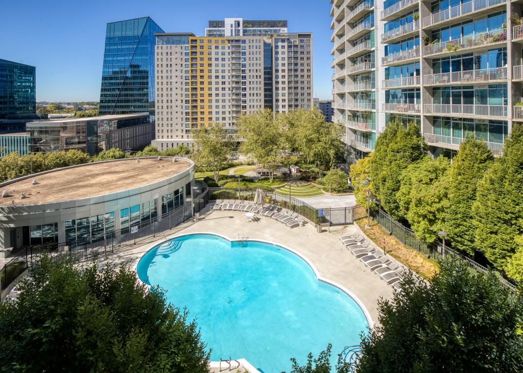 Plaza Midtown - Residential