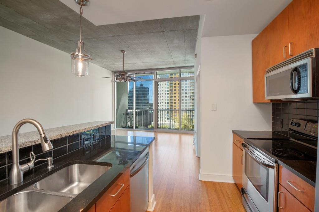 Plaza Midtown - Residential