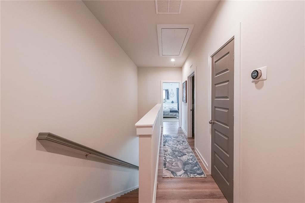 Lantern Walk - Residential