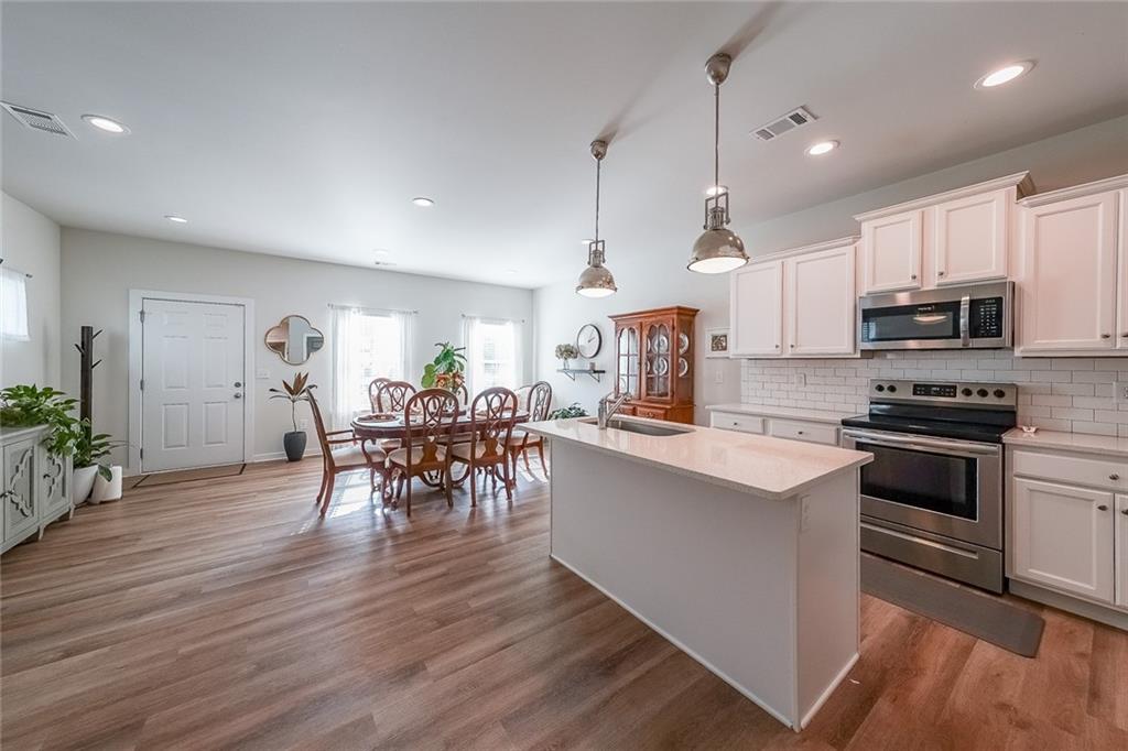 Lantern Walk - Residential