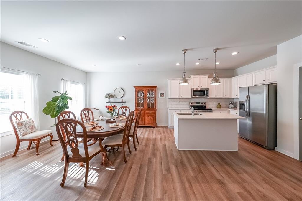 Lantern Walk - Residential