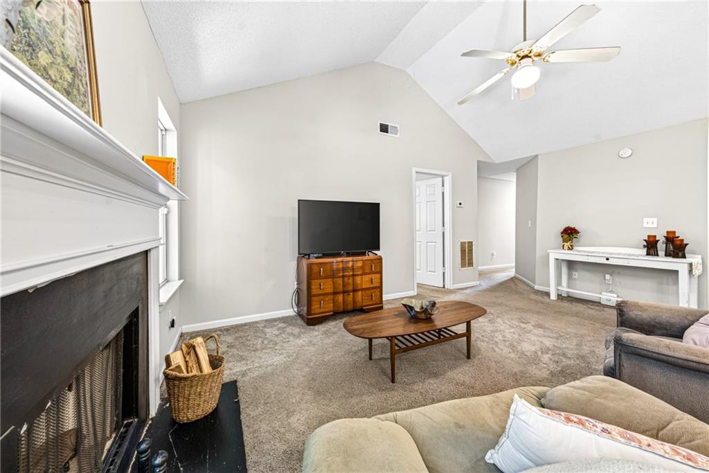 2343 Rambling Way