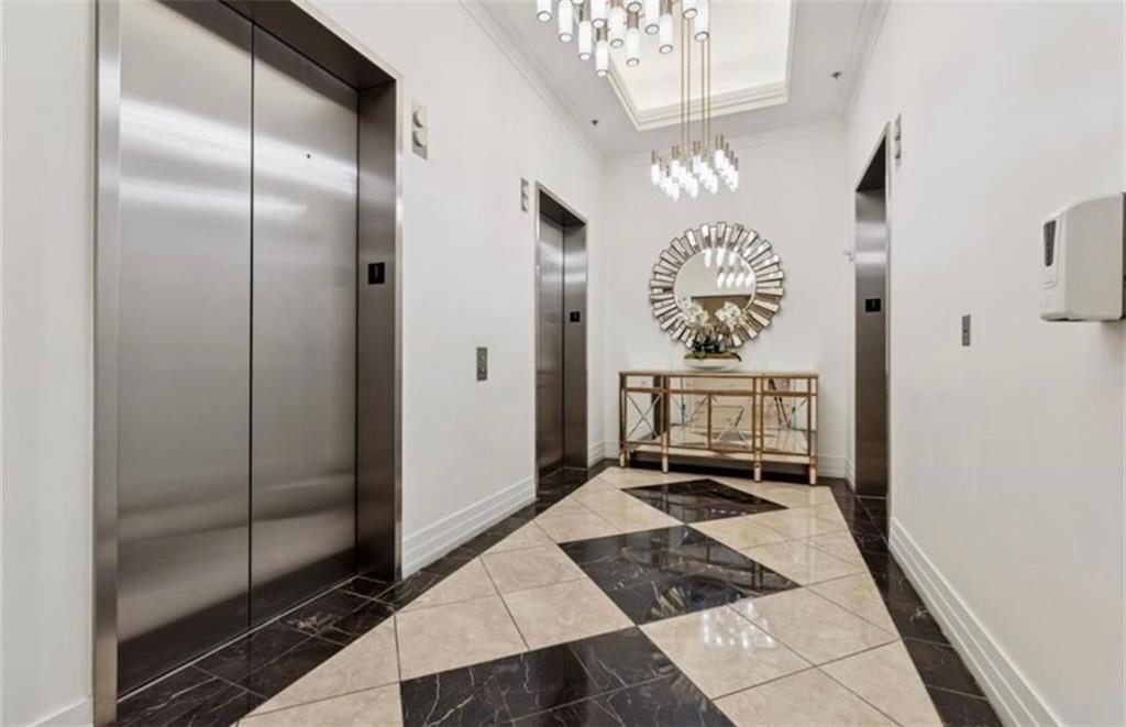 3040 NW Peachtree Road NW 707