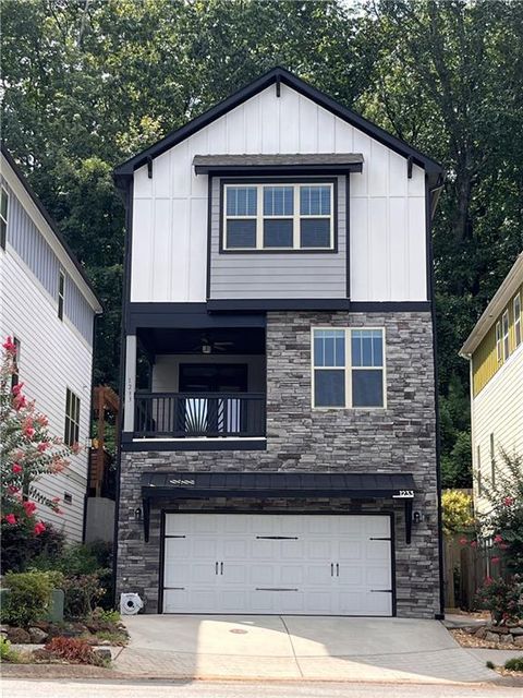 Photo of 1233 Ridenour Lane, Kennesaw, GA 30152 (MLS # 7627627)