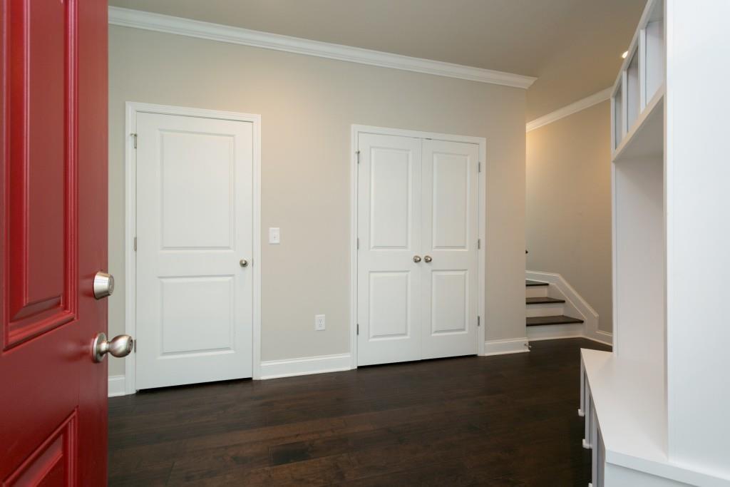 1233 Ridenour Lane