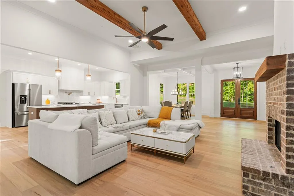 Ball Ground, Georgia 30107, United States, 4 Bedrooms Bedrooms, ,4 BathroomsBathrooms,Residential,Active,204020