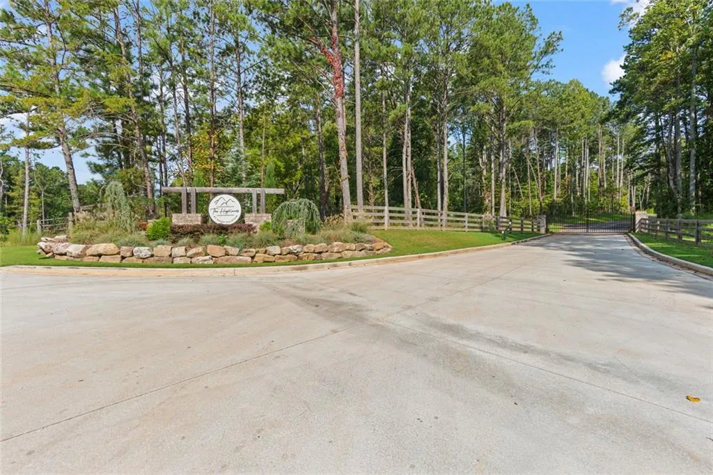 Ball Ground, Georgia 30107, United States, 4 Bedrooms Bedrooms, ,4 BathroomsBathrooms,Residential,Active,204020