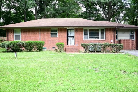 Homes For Sale - 6698 Baker Drive<br/> Douglas County, Lithia Springs, GA 30122