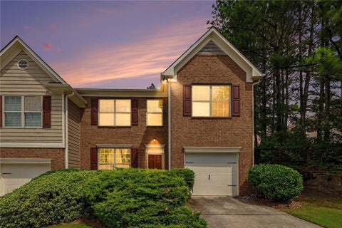 Townhouse For Sale - 480 Tufton Trail<br/> Atlanta, GA 30354