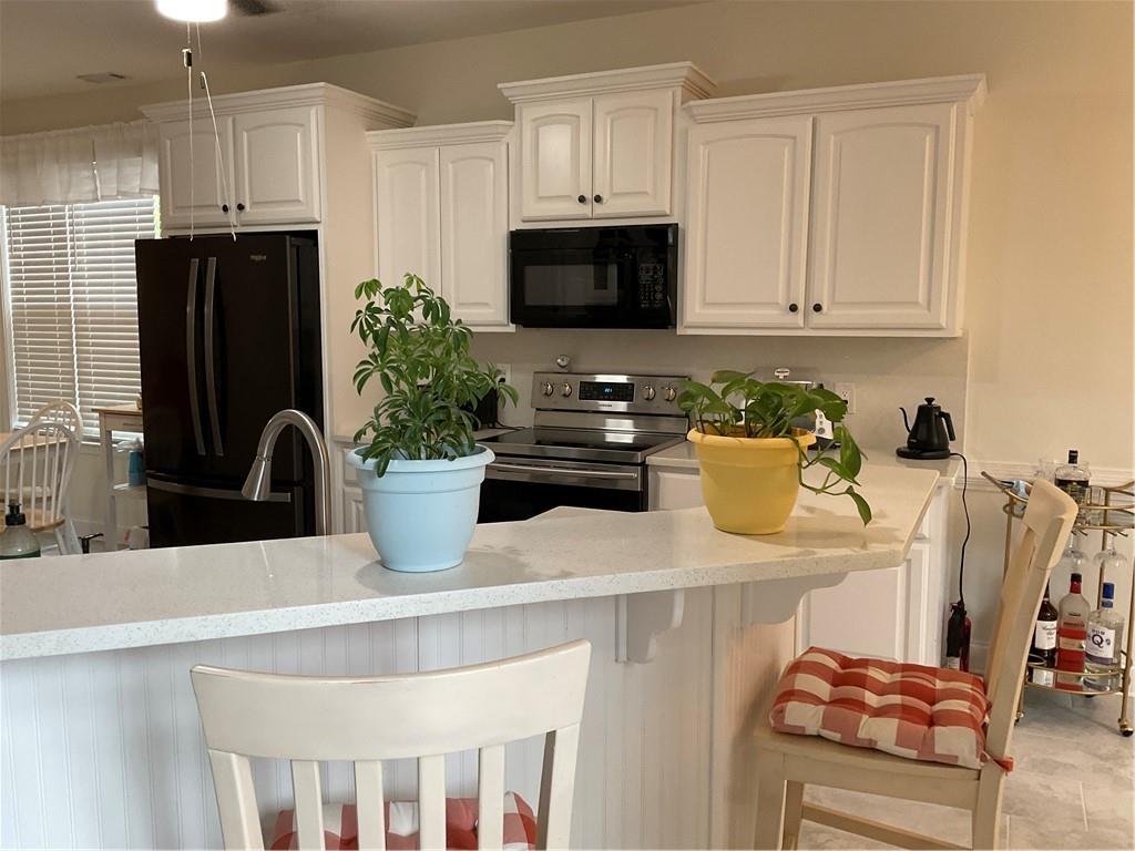 422 Stillwood Drive, Newnan, Georgia image 7