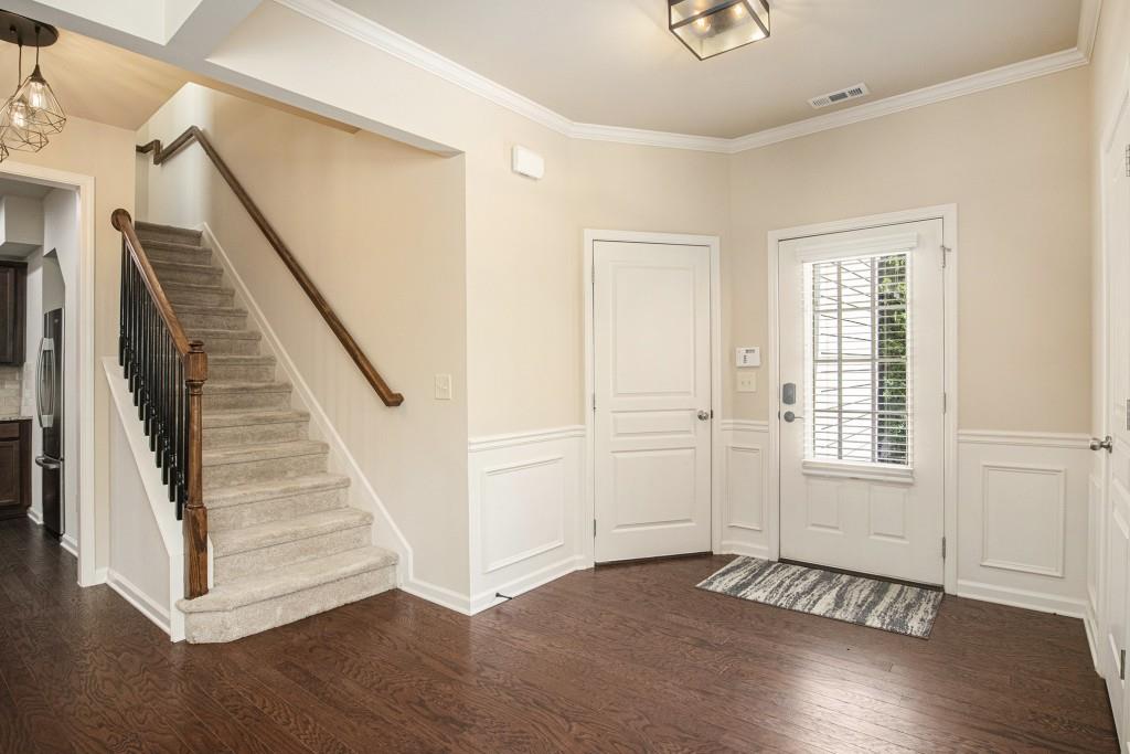 6280 Crested Moss Drive