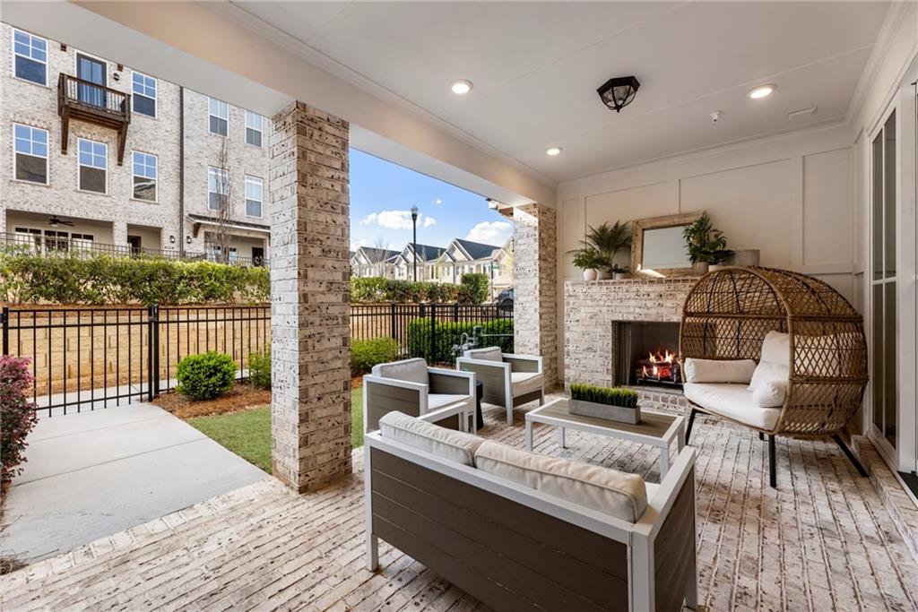 520 Clover Lane, Alpharetta, Georgia image 1
