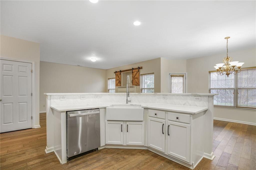 6000 Suttles Drive, Atlanta, Georgia image 8