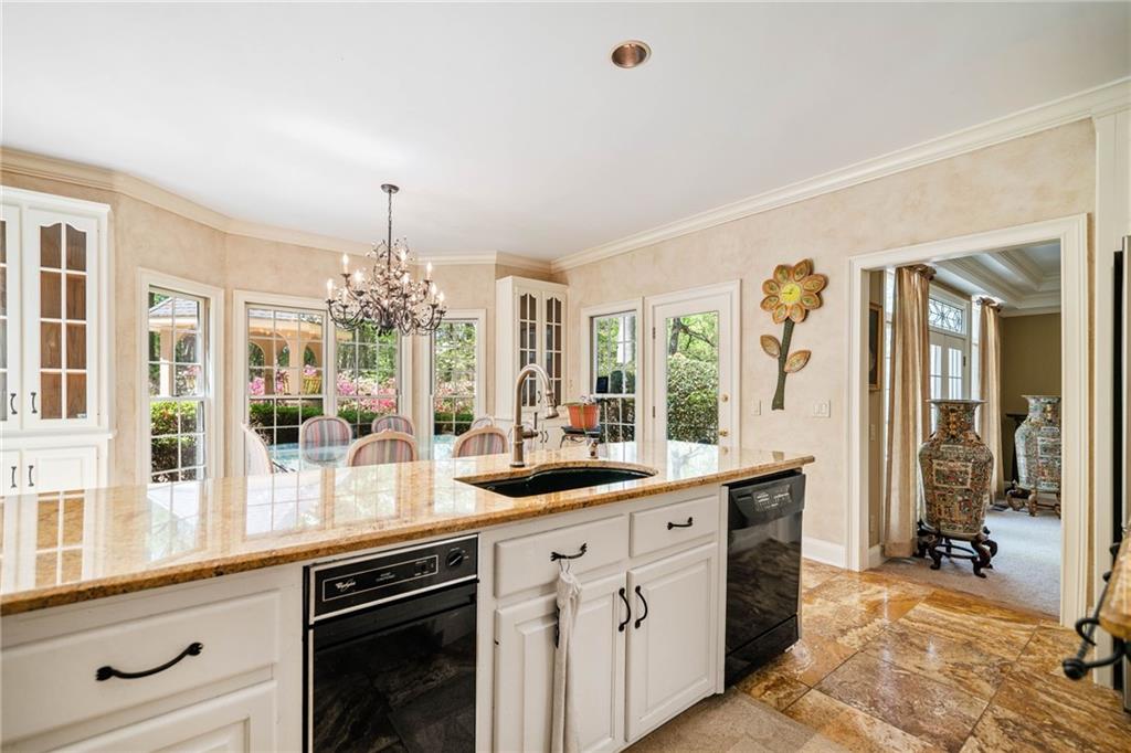 15470 Alpha Woods Drive, Alpharetta, Georgia image 15