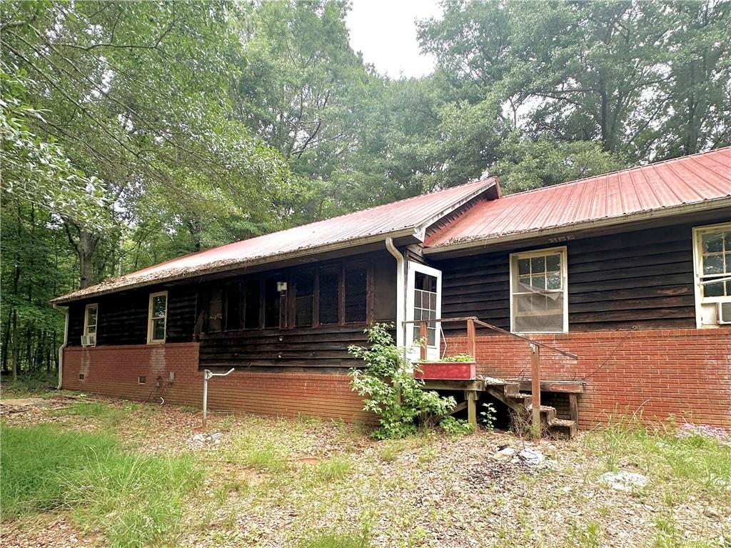 Photo 1 of 2 — 426 Veterans Drive, Danielsville, GA 30633