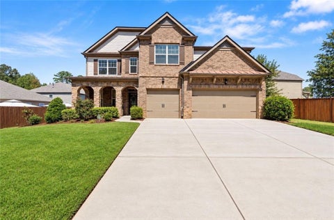 Homes For Sale - 731 Red Wolf Run<br/> South Fulton, GA 30349