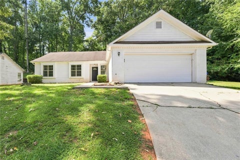 Homes For Rent - 3061 Herscu Way<br/> Lithonia, GA 30038