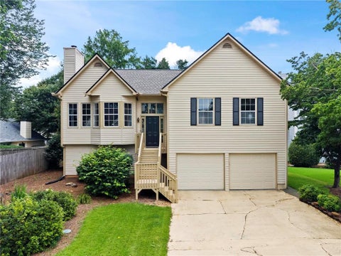 Homes For Sale - 613 Silverwood Court Ct<br/> Marietta, GA 30066