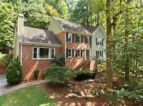 Homes For Sale - 235 River Landing Drive<br/> Roswell, GA 30075