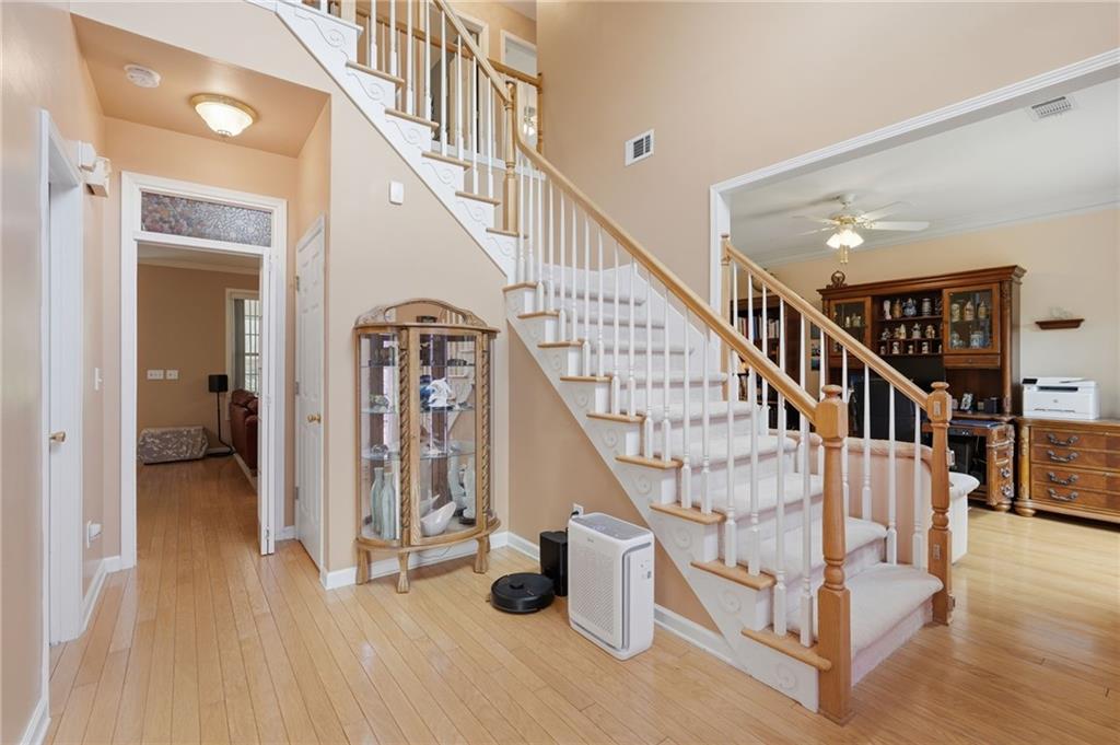 5555 Saddle Tree Court