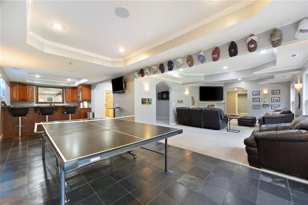 99 Oakwind Point