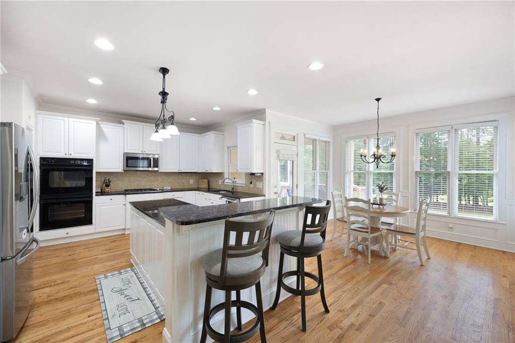 99 Oakwind Point