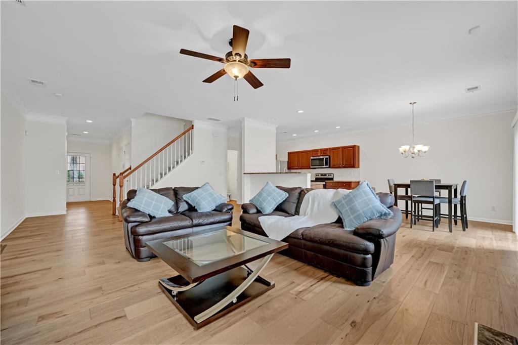 6200 Bellecliff Run