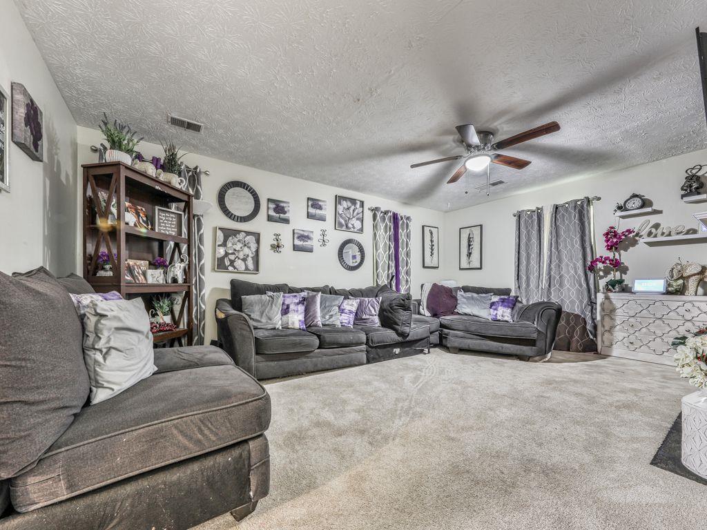 207 Westland Circle SW