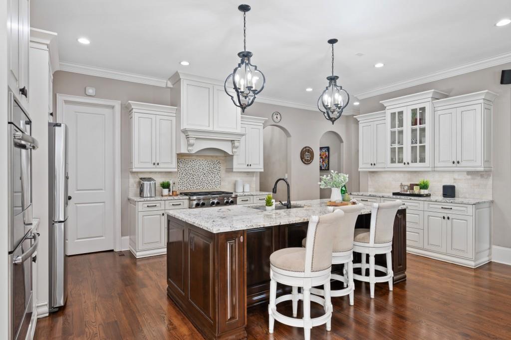 2380 Manor Creek Court