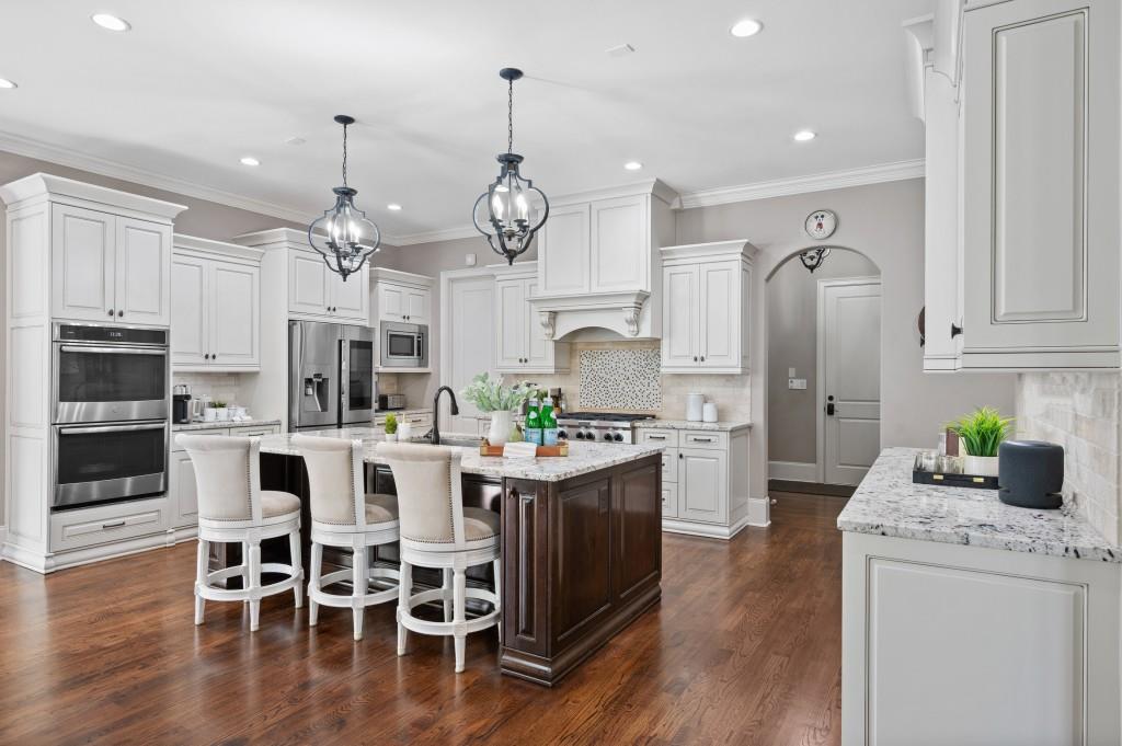 Greystone Manor - Residential