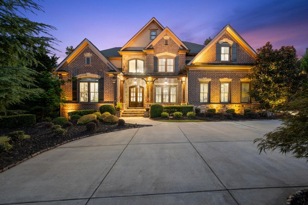Greystone Manor - Residential
