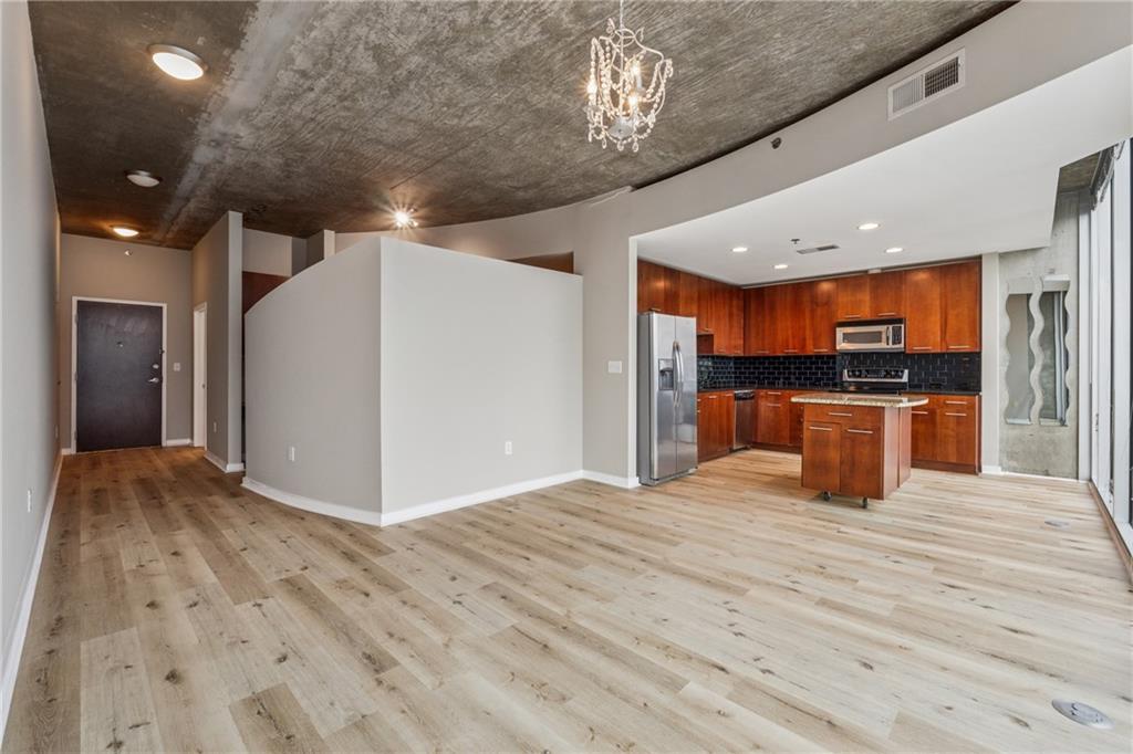 3324 Peachtree Road NE 1407