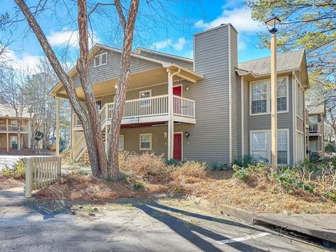 Condo For Sale - 1907 Country Park Drive<br/> Smyrna, GA 30080
