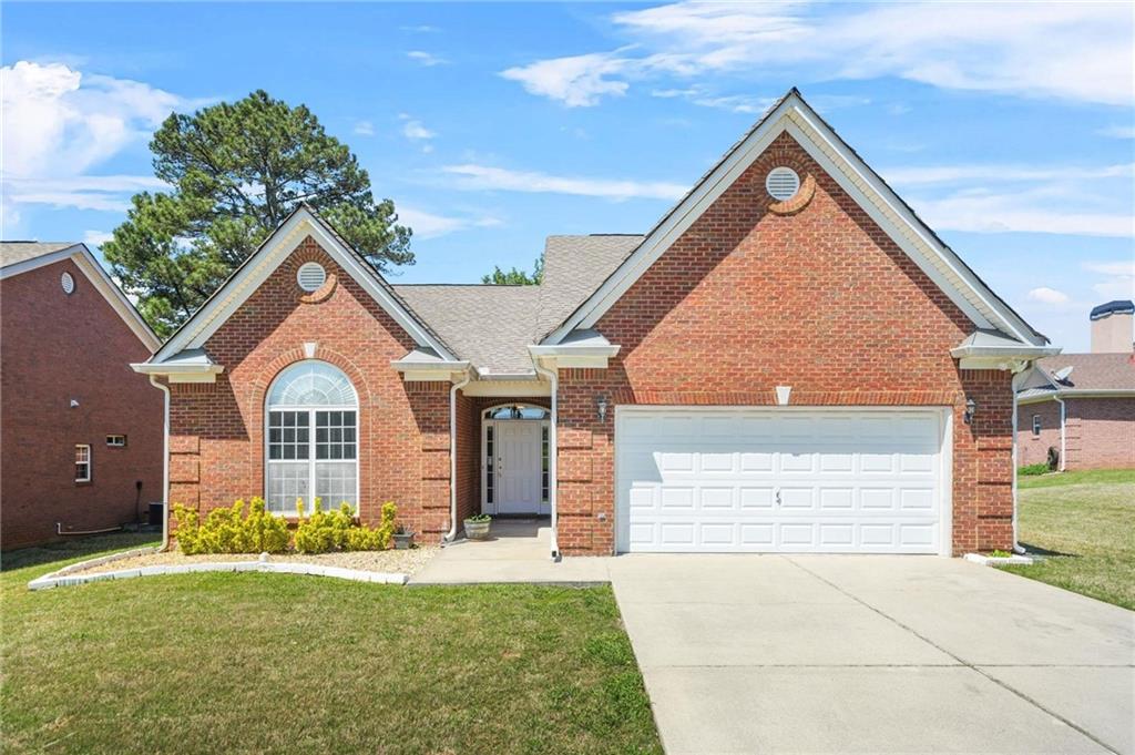 8495 Spivey Village Way, Jonesboro, Georgia image 1